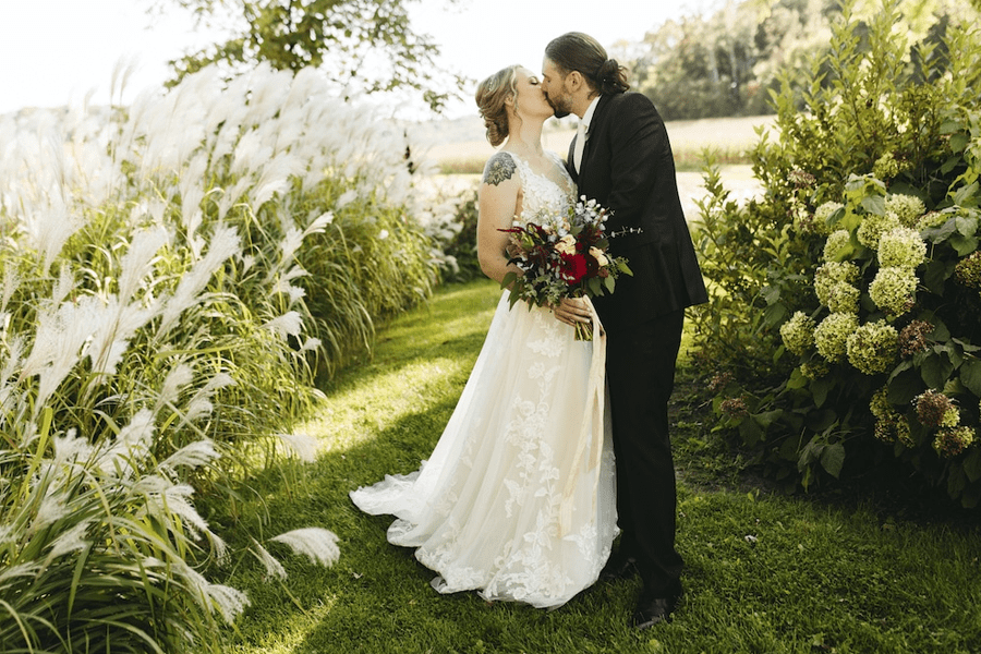 2025 Wedding Trends You Need to Know - All-Inclusive Weddings at Saxon Manor 5
