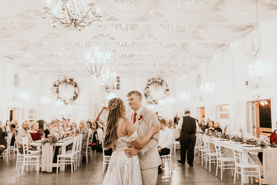 Outdoor vs Indoor Wedding Venues in Tampa Bay for 2025 (4)